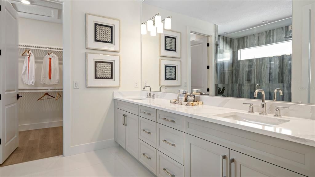 For Sale: $579,990 (3 beds, 3 baths, 2490 Square Feet)