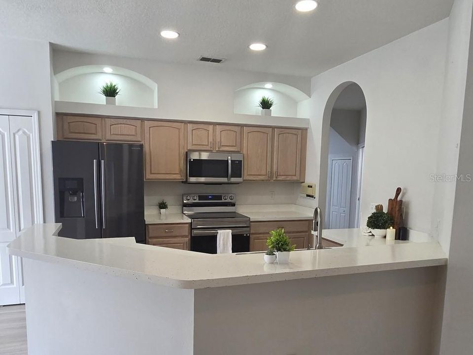 En Venta: $452,000 (4 camas, 3 baños, 2469 Pies cuadrados)