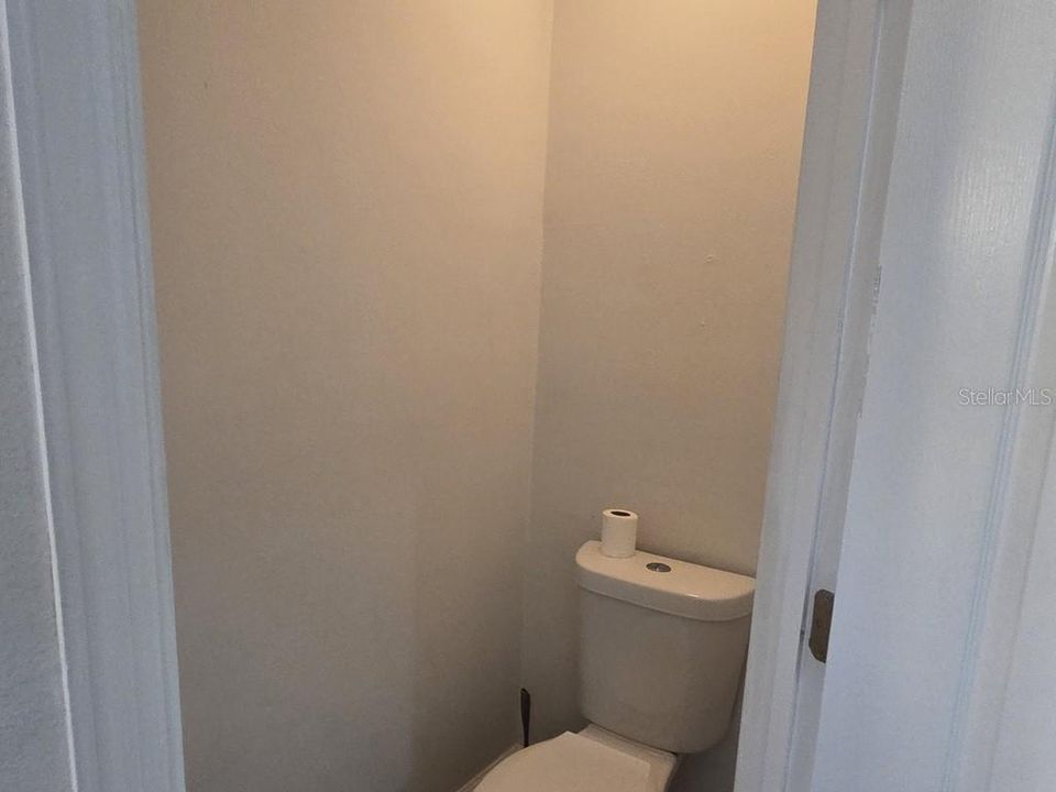 En Venta: $452,000 (4 camas, 3 baños, 2469 Pies cuadrados)