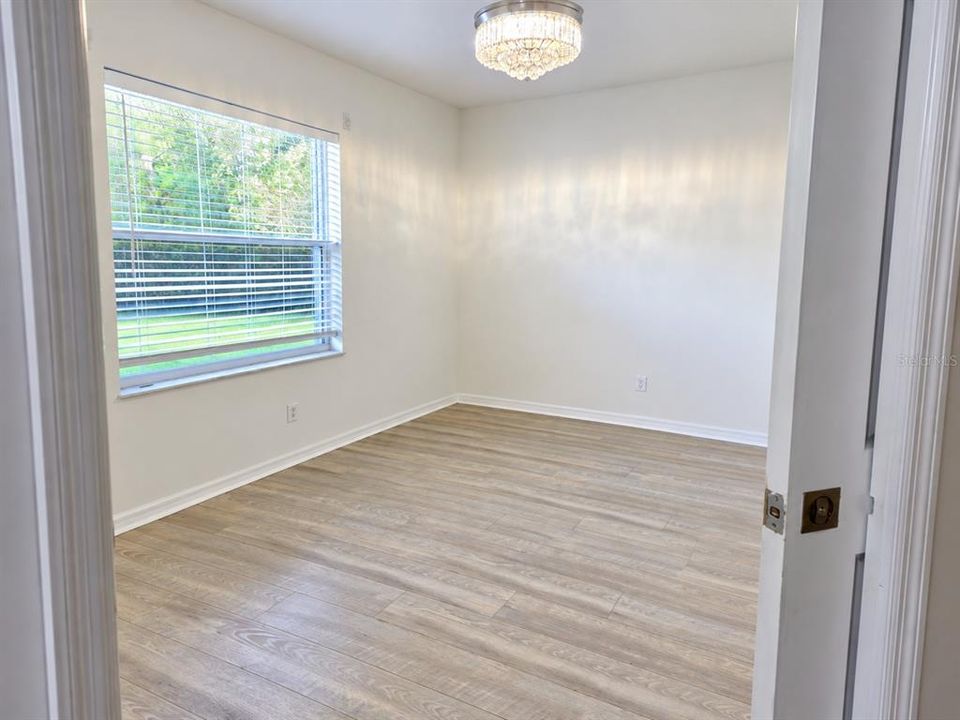 En Venta: $452,000 (4 camas, 3 baños, 2469 Pies cuadrados)