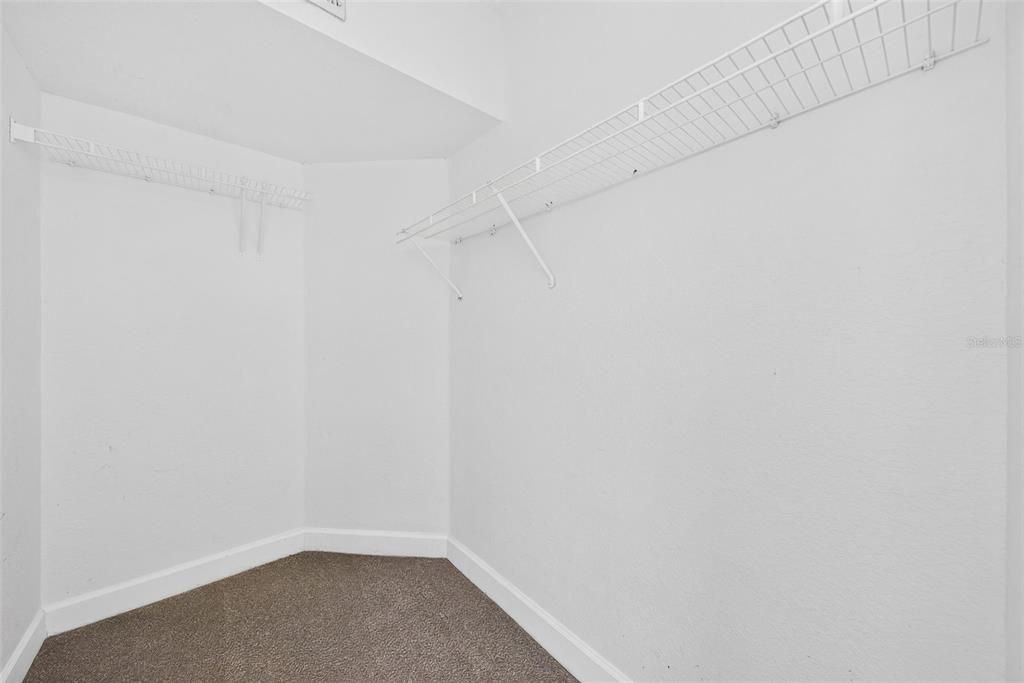 For Sale: $299,900 (2 beds, 2 baths, 1459 Square Feet)