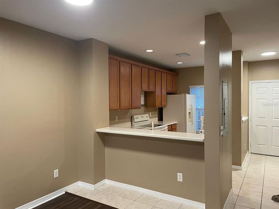 For Rent: $1,750 (2 beds, 2 baths, 1071 Square Feet)