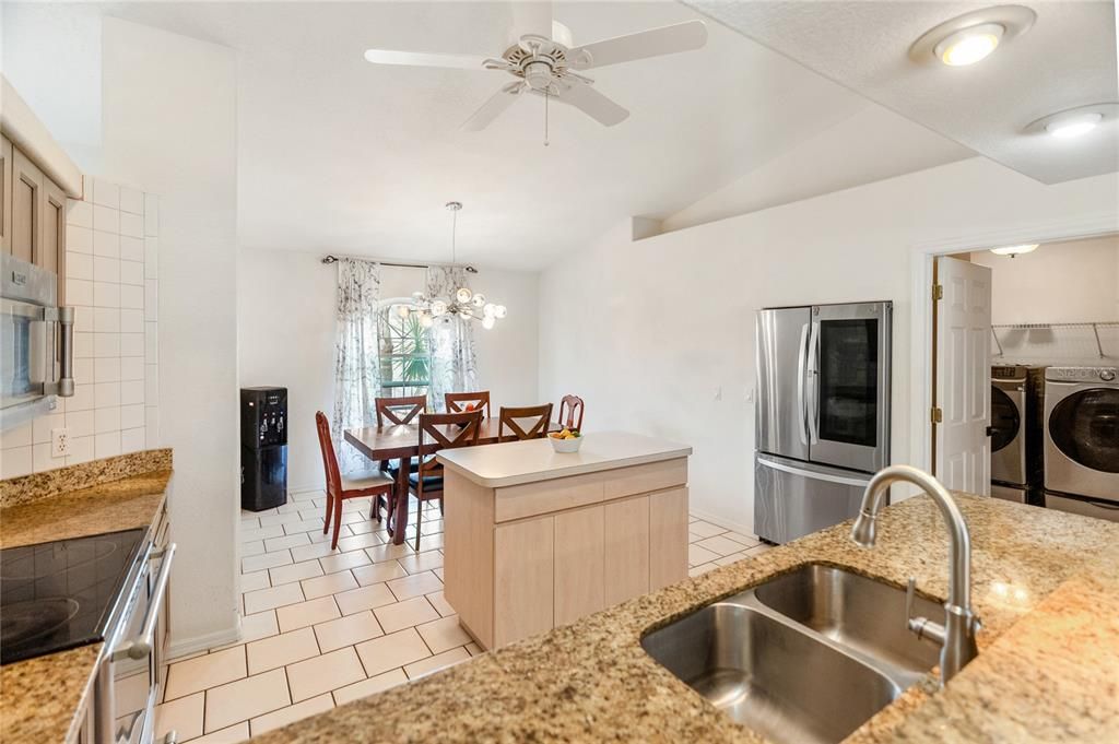 For Sale: $344,000 (3 beds, 2 baths, 1599 Square Feet)