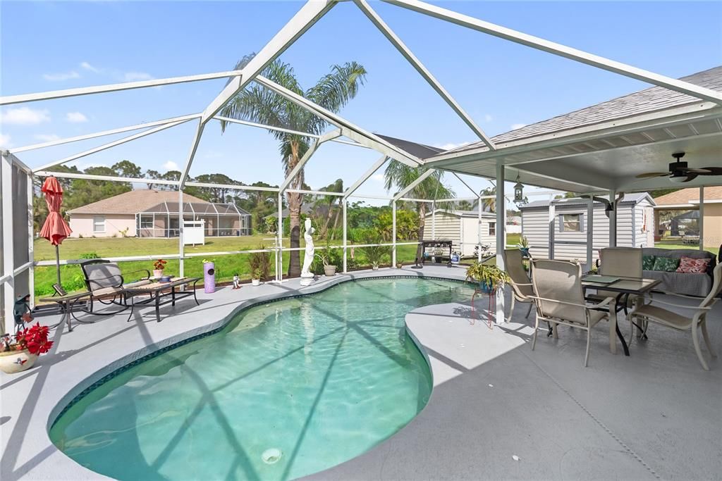 For Sale: $344,000 (3 beds, 2 baths, 1599 Square Feet)