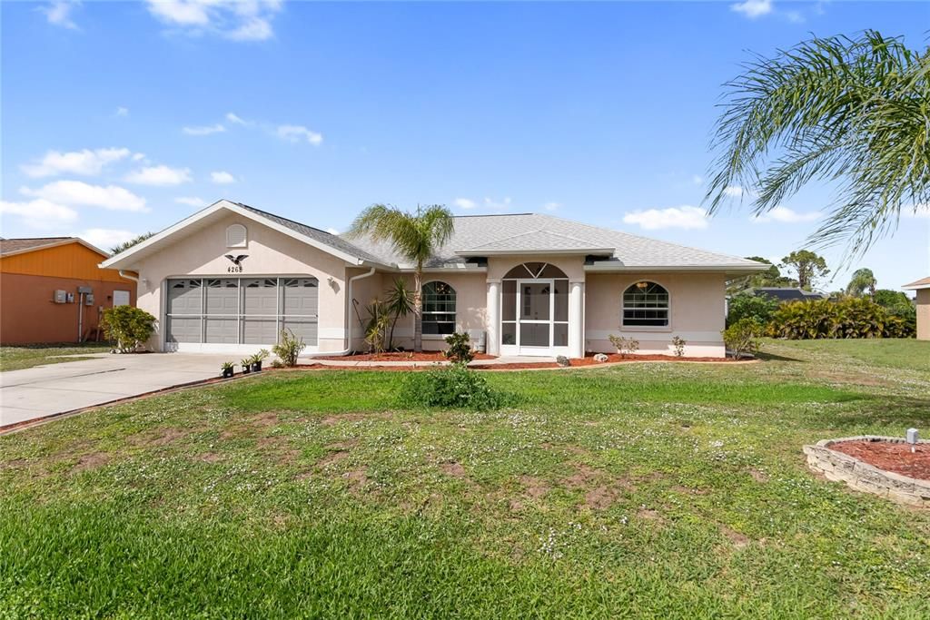 For Sale: $344,000 (3 beds, 2 baths, 1599 Square Feet)