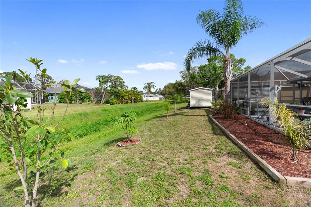 For Sale: $344,000 (3 beds, 2 baths, 1599 Square Feet)