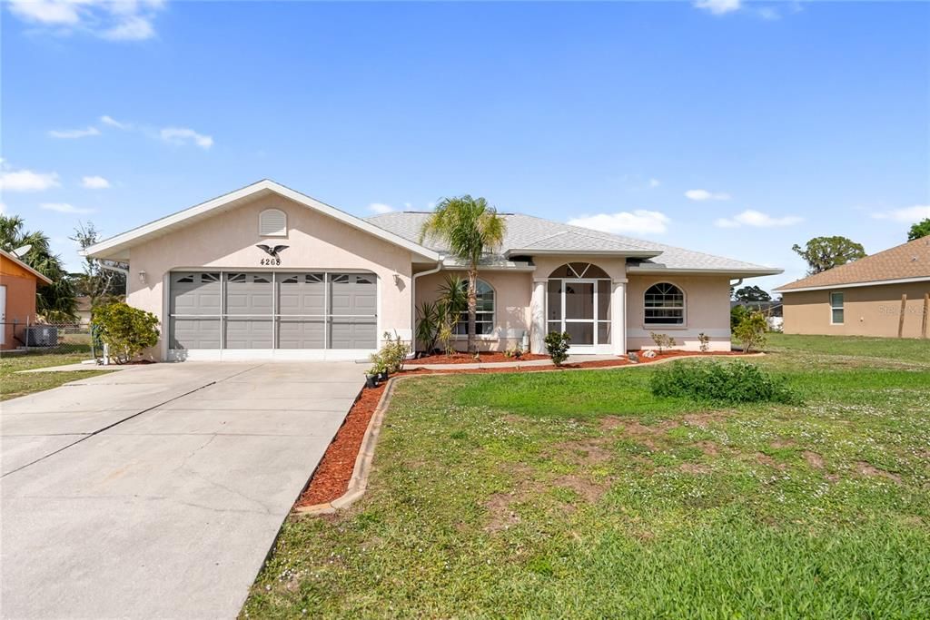 For Sale: $344,000 (3 beds, 2 baths, 1599 Square Feet)