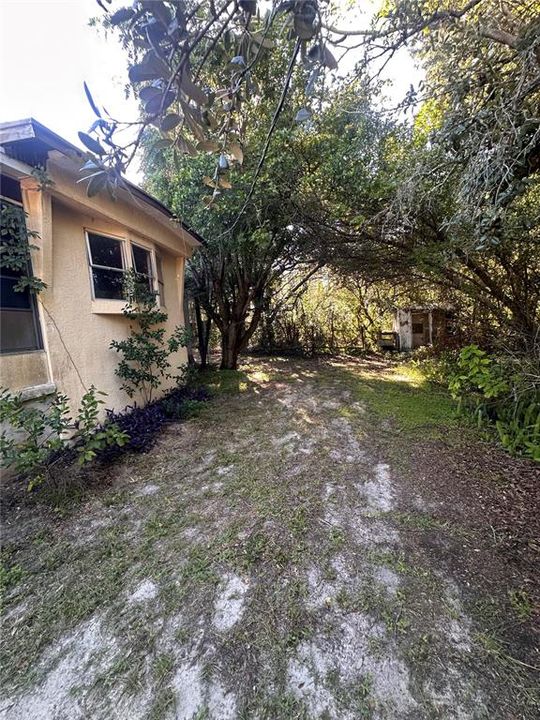 For Sale: $64,000 (3 beds, 1 baths, 997 Square Feet)