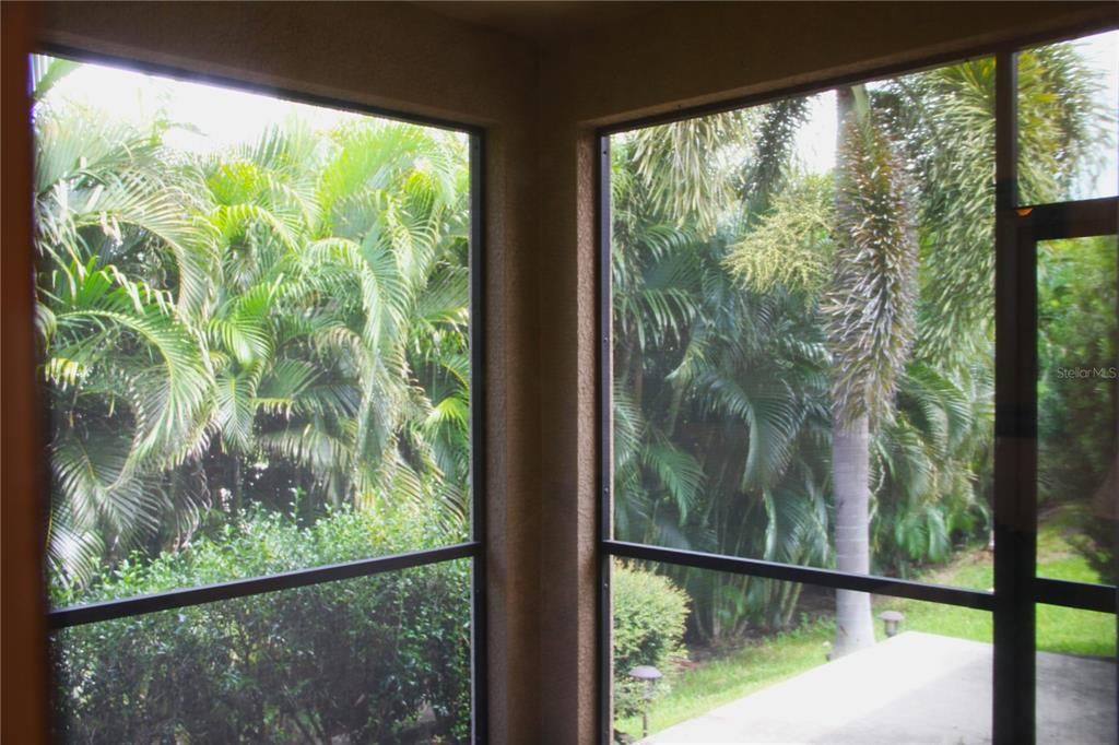 For Sale: $290,000 (3 beds, 2 baths, 1402 Square Feet)