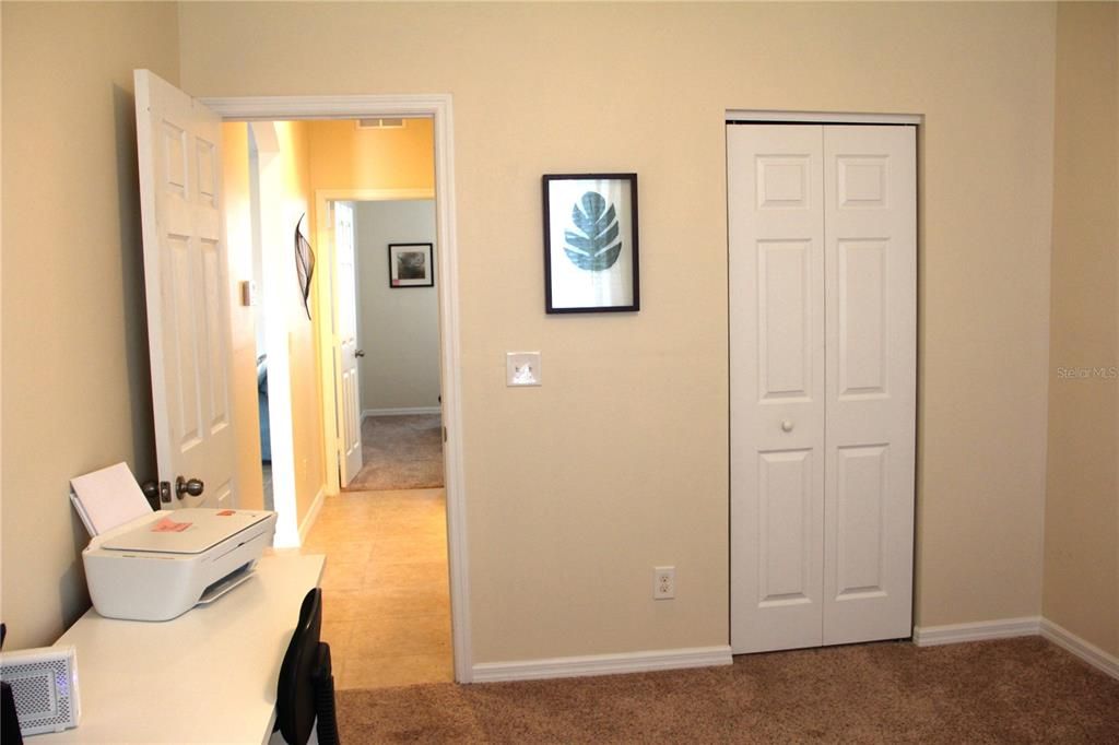 For Sale: $290,000 (3 beds, 2 baths, 1402 Square Feet)
