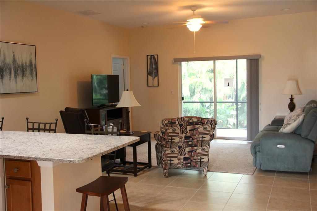 For Sale: $290,000 (3 beds, 2 baths, 1402 Square Feet)