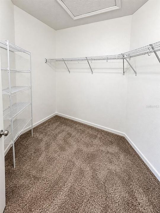 For Rent: $2,895 (4 beds, 3 baths, 2629 Square Feet)