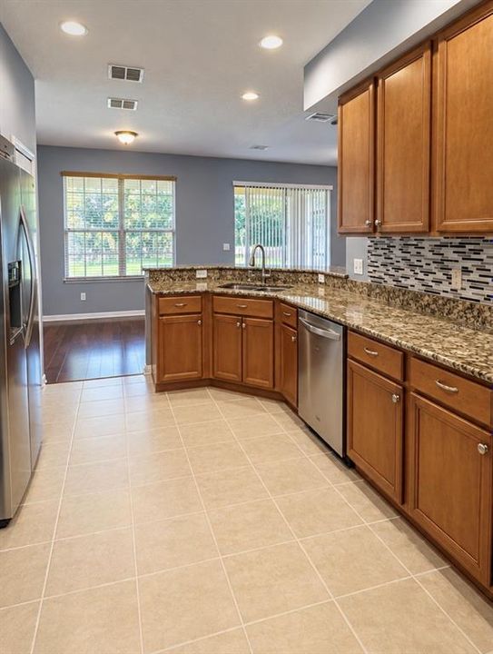 For Rent: $2,895 (4 beds, 3 baths, 2629 Square Feet)
