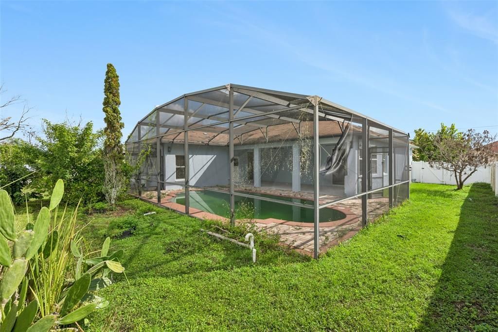 For Sale: $349,900 (3 beds, 2 baths, 1876 Square Feet)