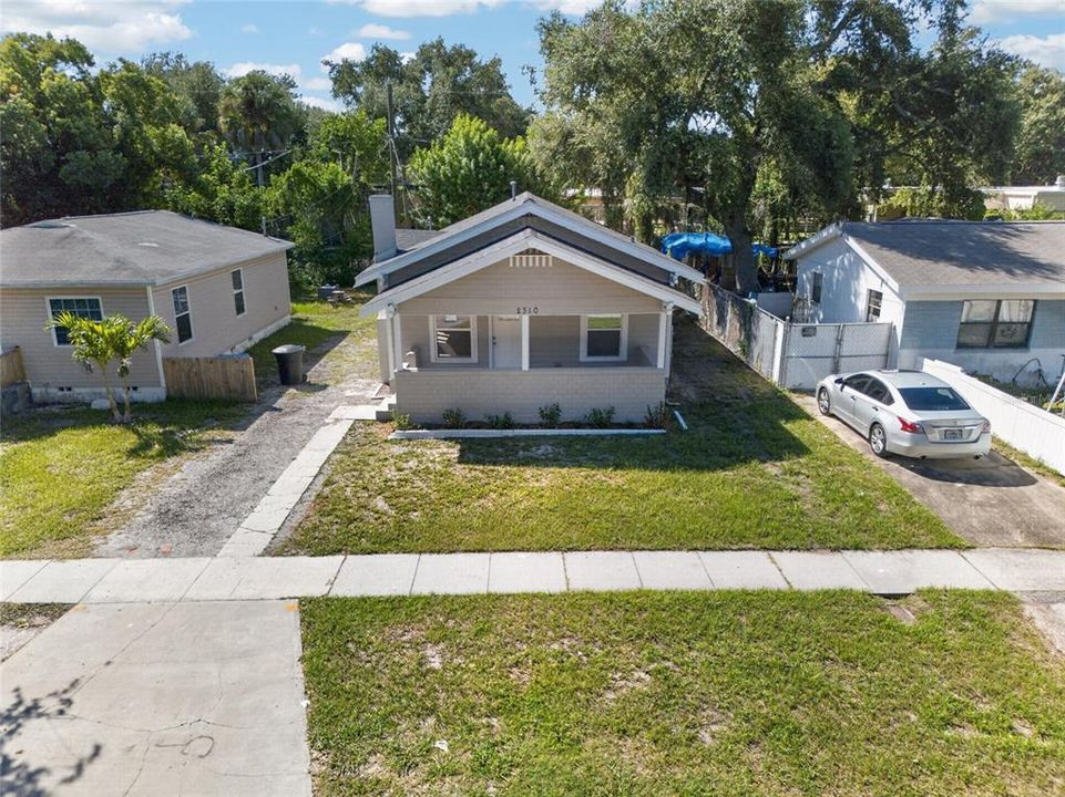 For Sale: $325,000 (3 beds, 1 baths, 880 Square Feet)