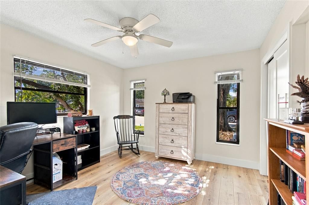 For Sale: $404,000 (3 beds, 2 baths, 1499 Square Feet)