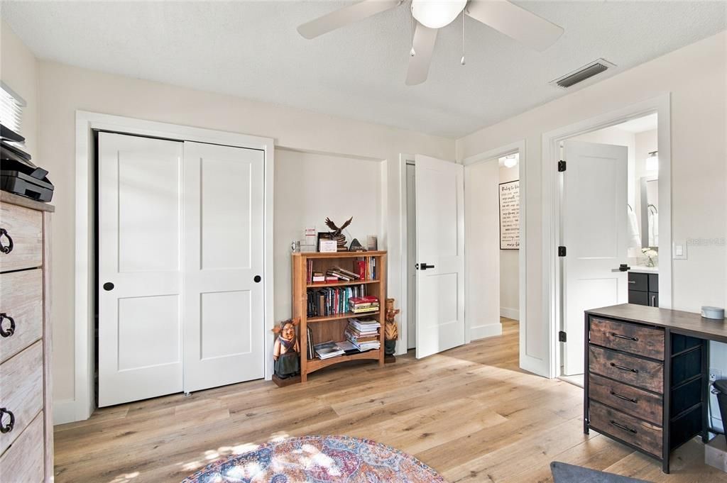 For Sale: $404,000 (3 beds, 2 baths, 1499 Square Feet)