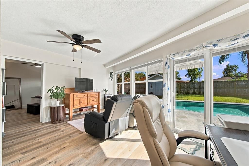 For Sale: $404,000 (3 beds, 2 baths, 1499 Square Feet)