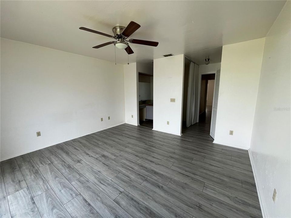 En Venta: $155,000 (2 camas, 2 baños, 1078 Pies cuadrados)