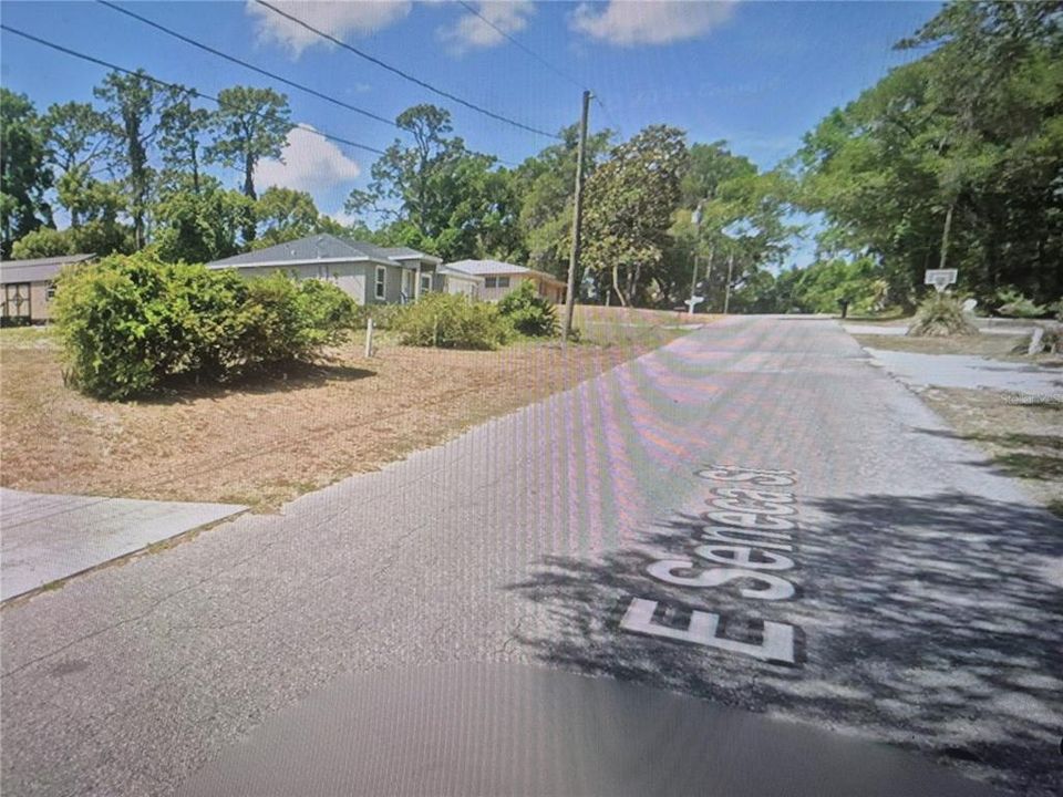 На продажу: $16,999 (0.22 acres)