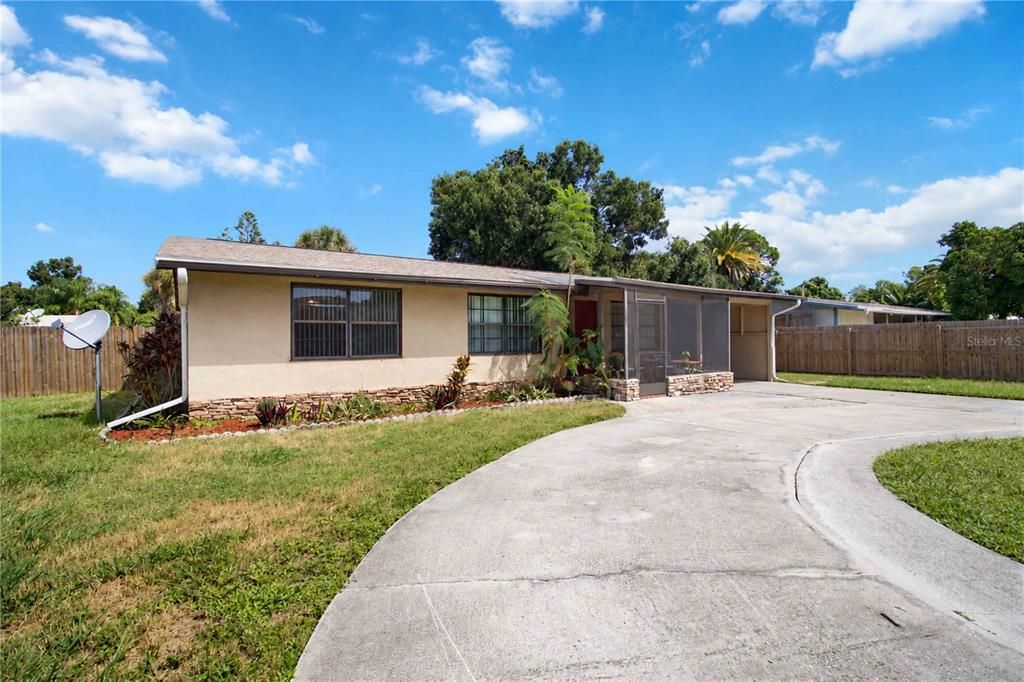 For Sale: $359,000 (4 beds, 2 baths, 1108 Square Feet)