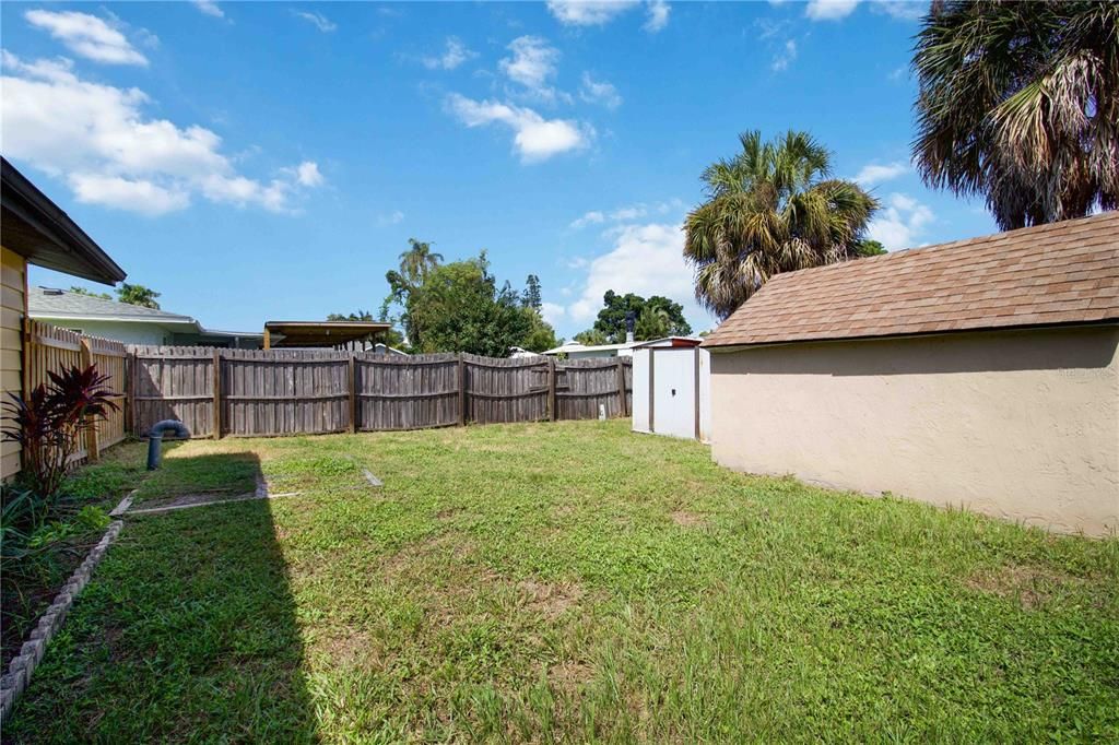 For Sale: $359,000 (4 beds, 2 baths, 1108 Square Feet)
