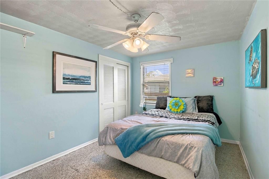For Sale: $359,000 (4 beds, 2 baths, 1108 Square Feet)