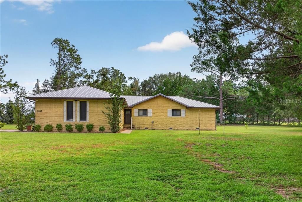 For Sale: $365,000 (3 beds, 2 baths, 1644 Square Feet)