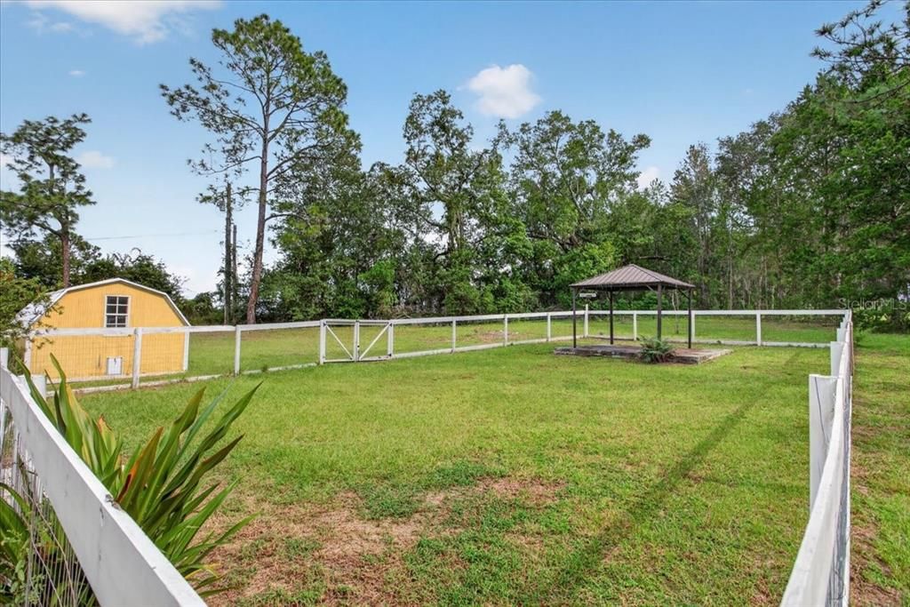 For Sale: $365,000 (3 beds, 2 baths, 1644 Square Feet)