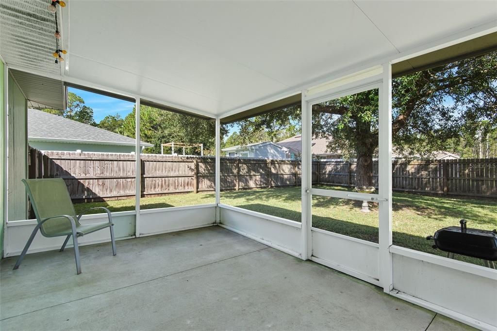 For Sale: $265,000 (3 beds, 2 baths, 1256 Square Feet)