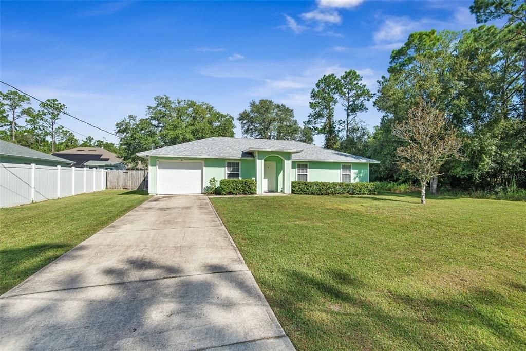 For Sale: $265,000 (3 beds, 2 baths, 1256 Square Feet)