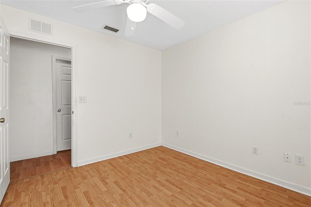 For Sale: $265,000 (3 beds, 2 baths, 1256 Square Feet)