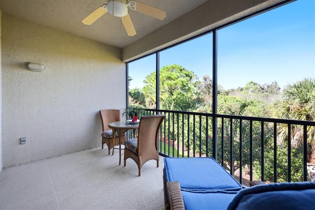 En Venta: $399,000 (3 camas, 2 baños, 1969 Pies cuadrados)