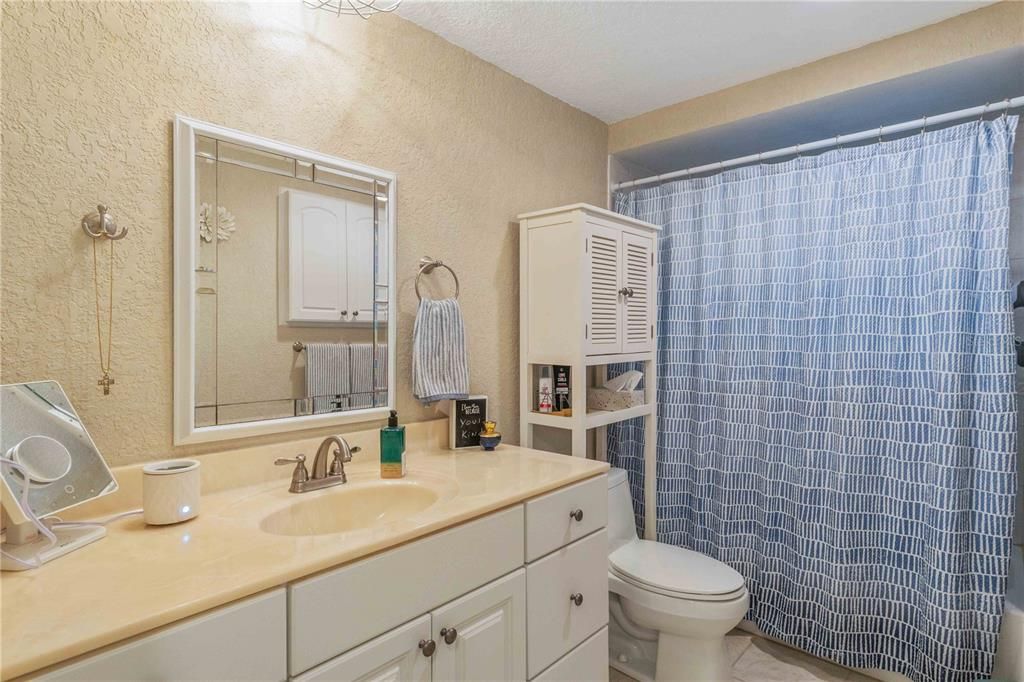 For Sale: $355,000 (2 beds, 2 baths, 1118 Square Feet)
