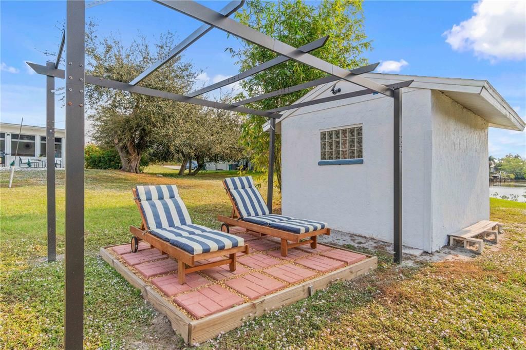 For Sale: $355,000 (2 beds, 2 baths, 1118 Square Feet)