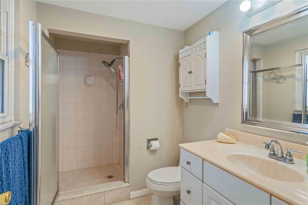 For Sale: $355,000 (2 beds, 2 baths, 1118 Square Feet)