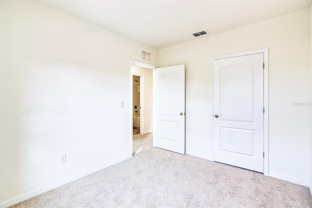 For Rent: $2,200 (3 beds, 2 baths, 1624 Square Feet)