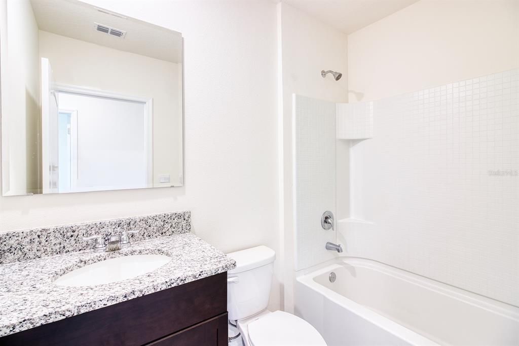 For Rent: $2,200 (3 beds, 2 baths, 1624 Square Feet)