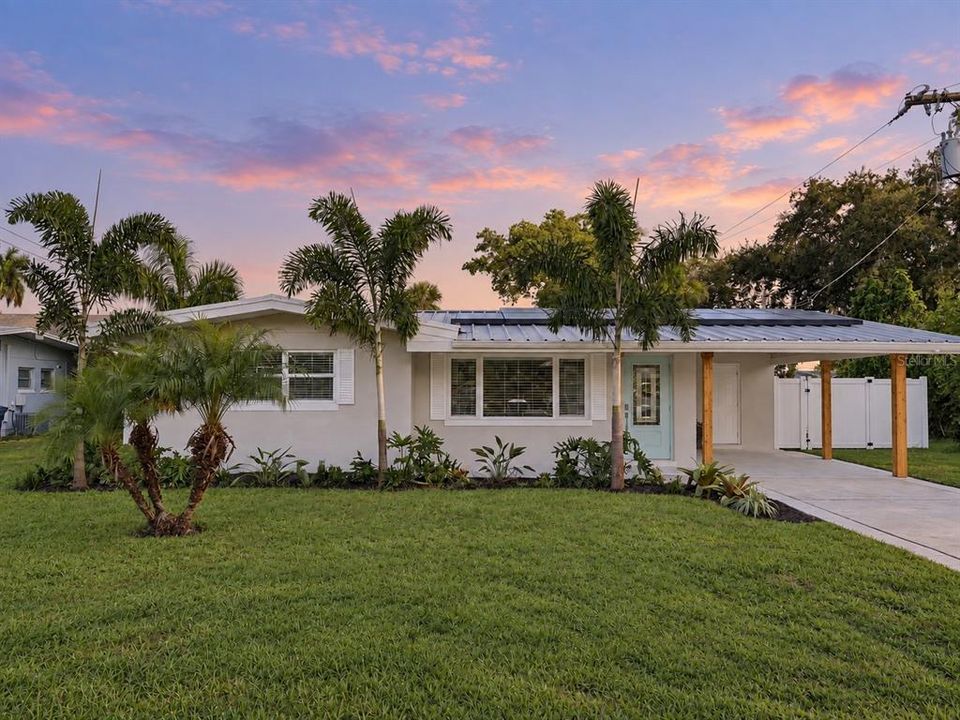 For Sale: $359,000 (2 beds, 2 baths, 1420 Square Feet)