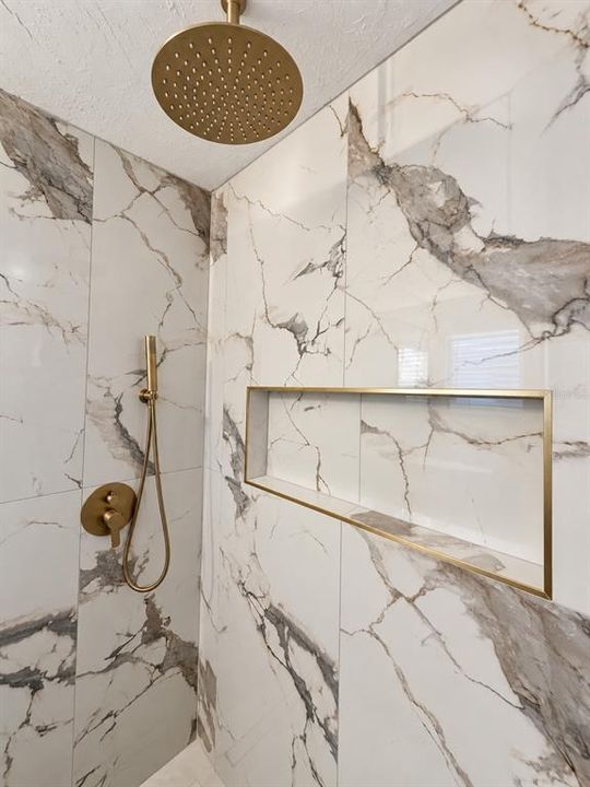 For Sale: $359,000 (2 beds, 2 baths, 1420 Square Feet)