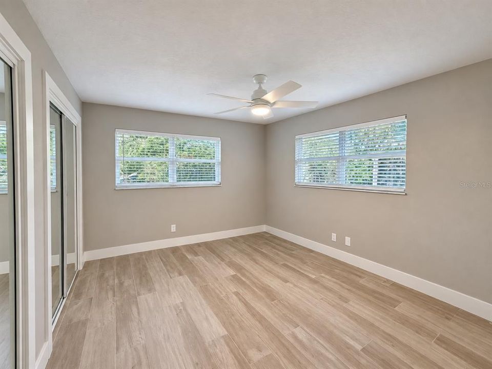 For Sale: $359,000 (2 beds, 2 baths, 1420 Square Feet)