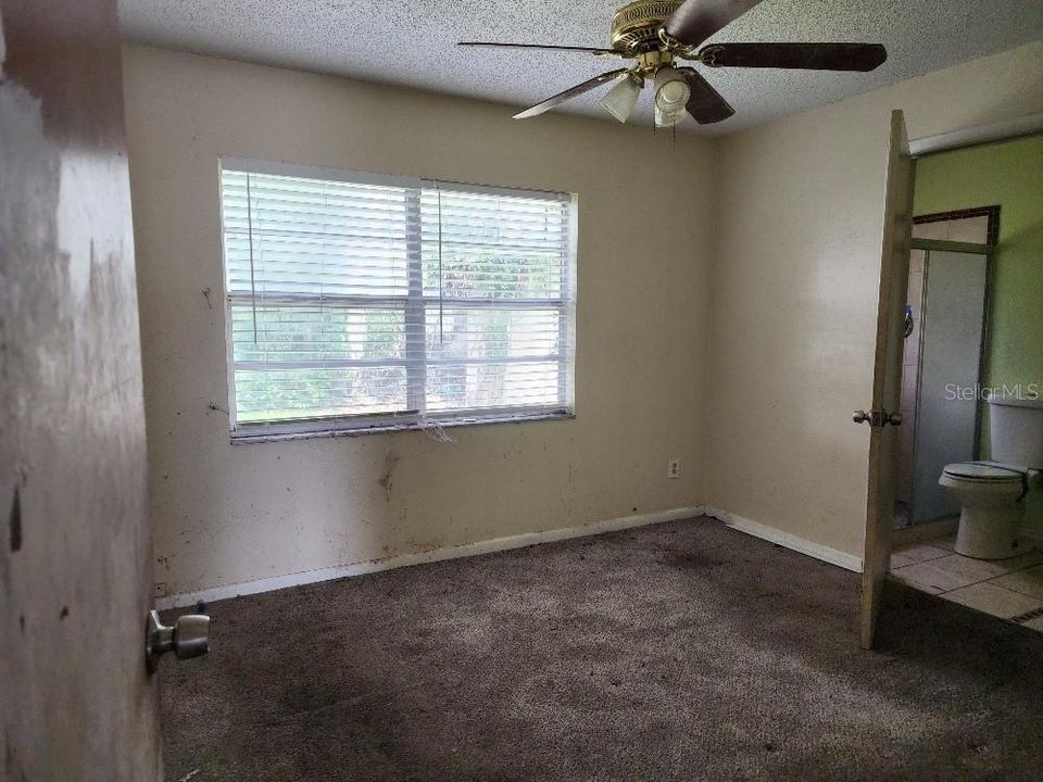 For Sale: $219,900 (3 beds, 2 baths, 1434 Square Feet)