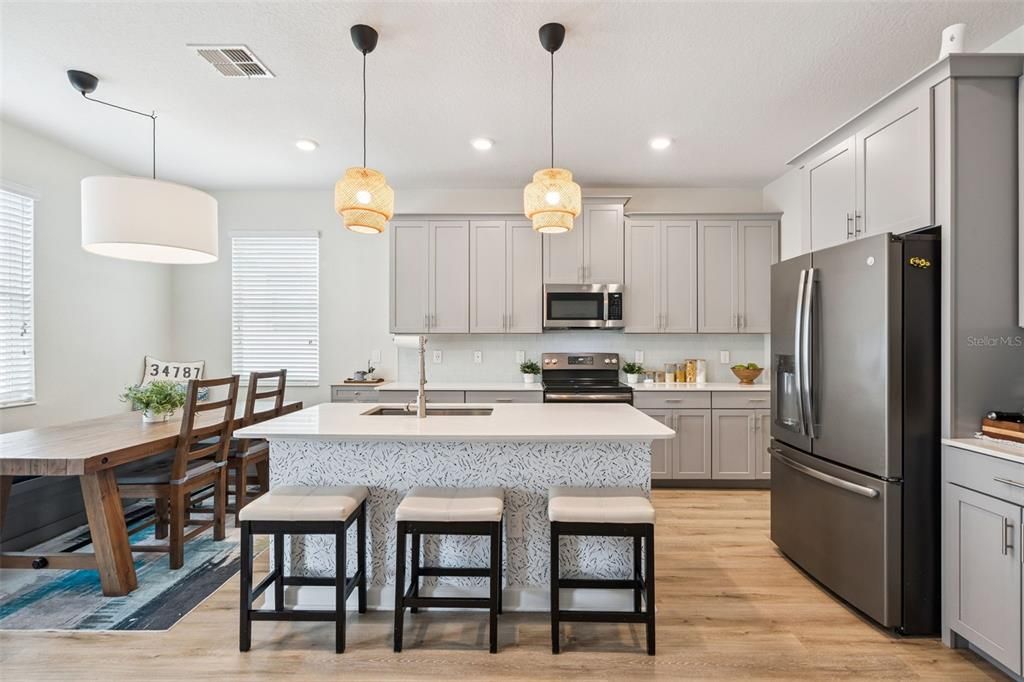 For Sale: $525,000 (3 beds, 2 baths, 2175 Square Feet)