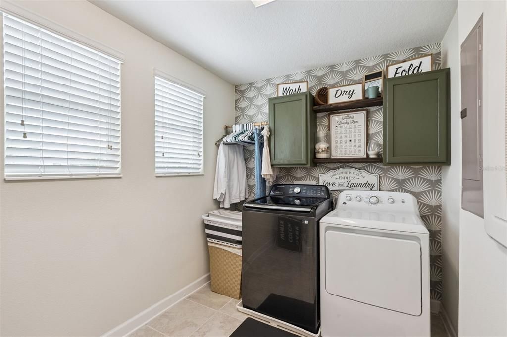 For Sale: $525,000 (3 beds, 2 baths, 2175 Square Feet)