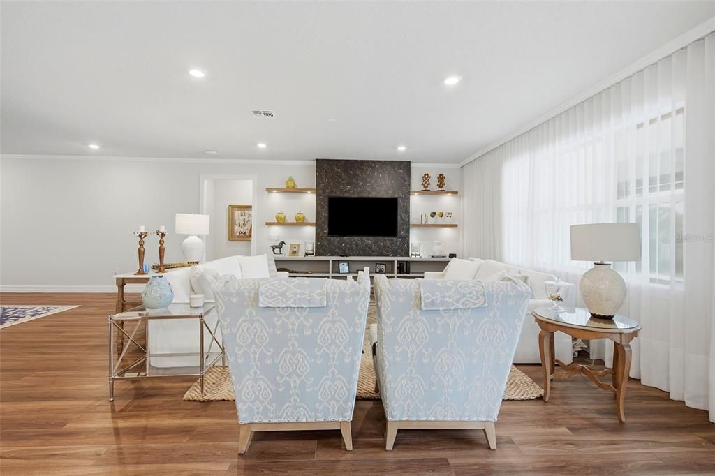 For Sale: $1,690,000 (6 beds, 4 baths, 4359 Square Feet)