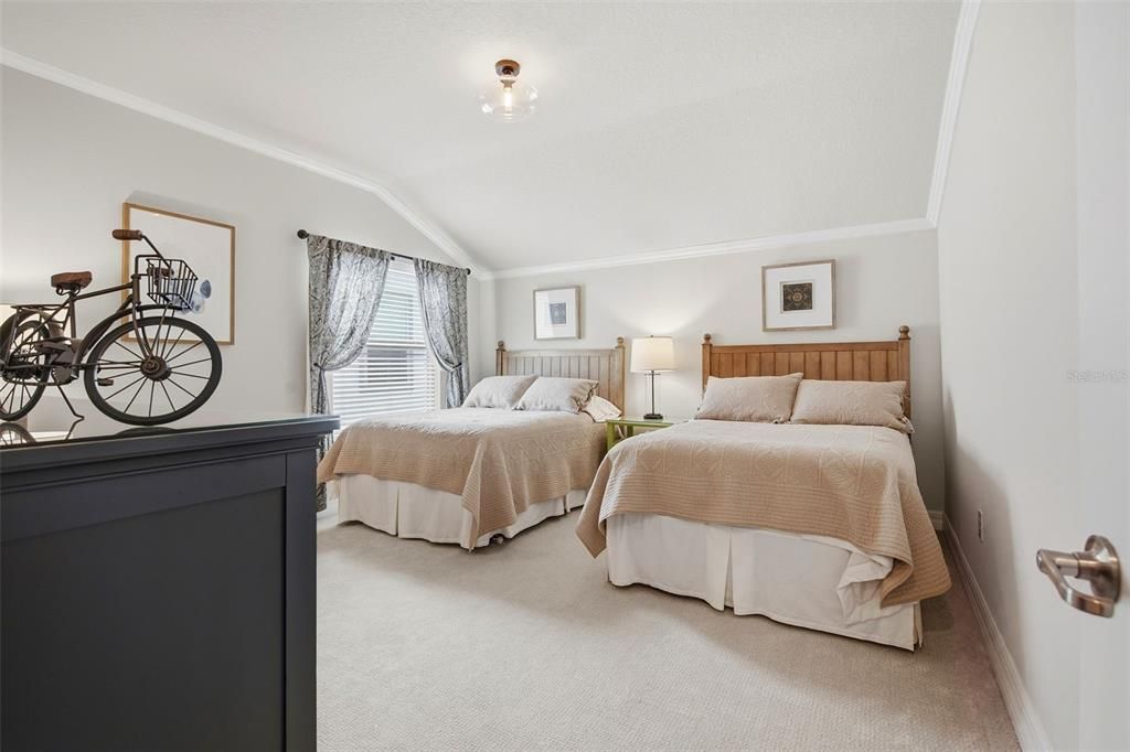 For Sale: $1,690,000 (6 beds, 4 baths, 4359 Square Feet)