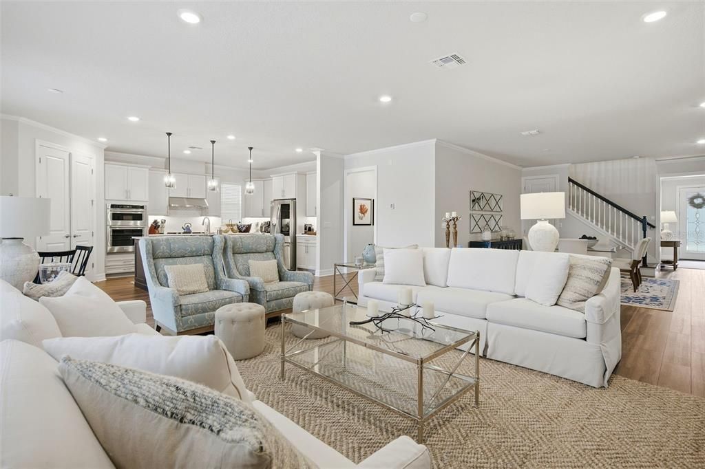 For Sale: $1,690,000 (6 beds, 4 baths, 4359 Square Feet)