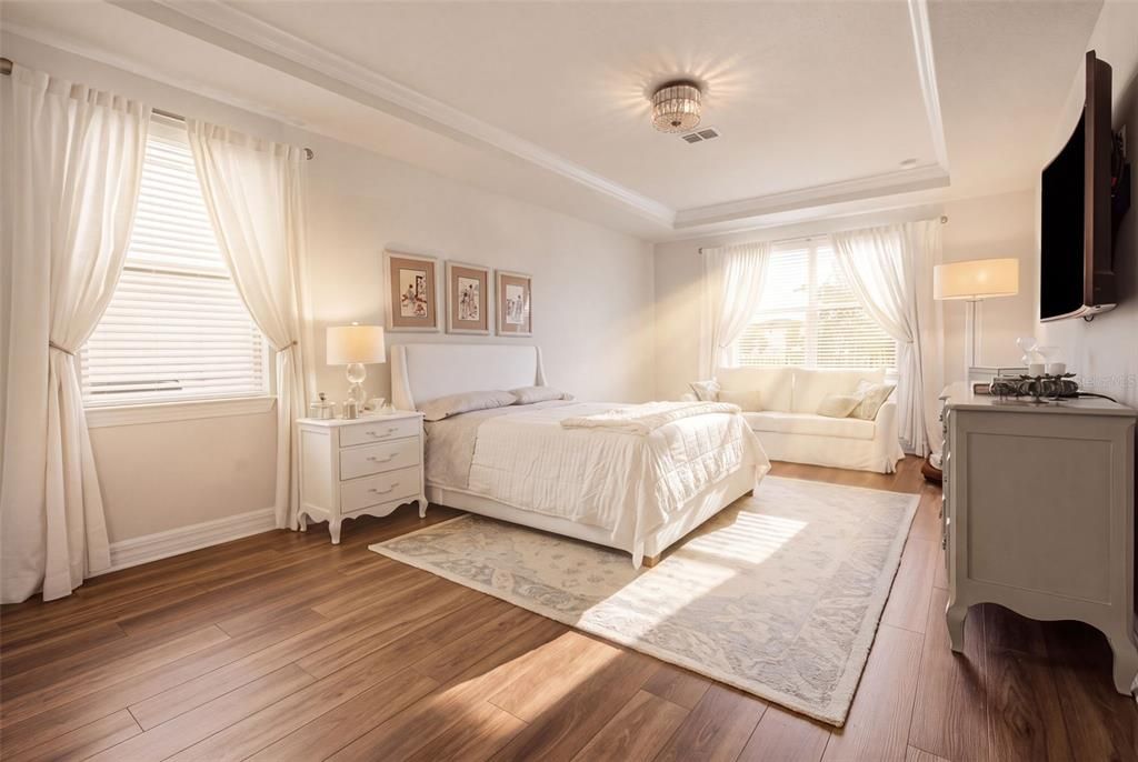 For Sale: $1,690,000 (6 beds, 4 baths, 4359 Square Feet)
