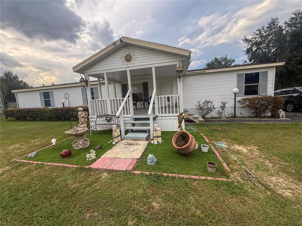 For Sale: $299,000 (3 beds, 2 baths, 2196 Square Feet)
