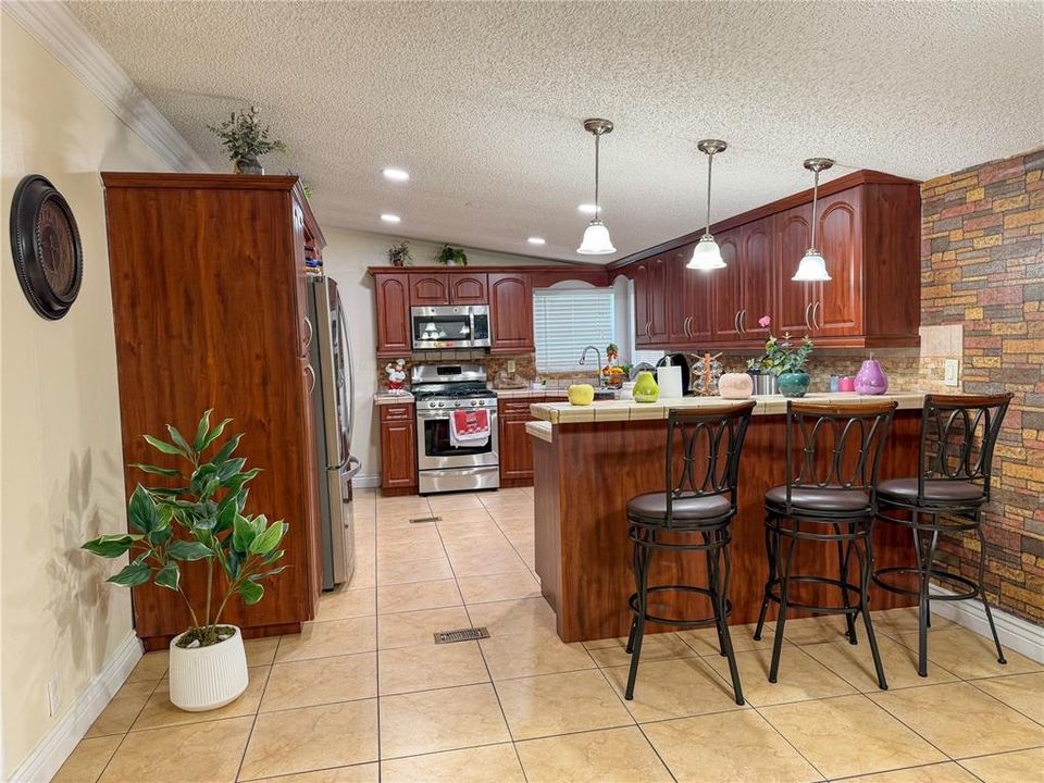For Sale: $299,000 (3 beds, 2 baths, 2196 Square Feet)